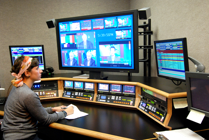 KR-60 Corner Console